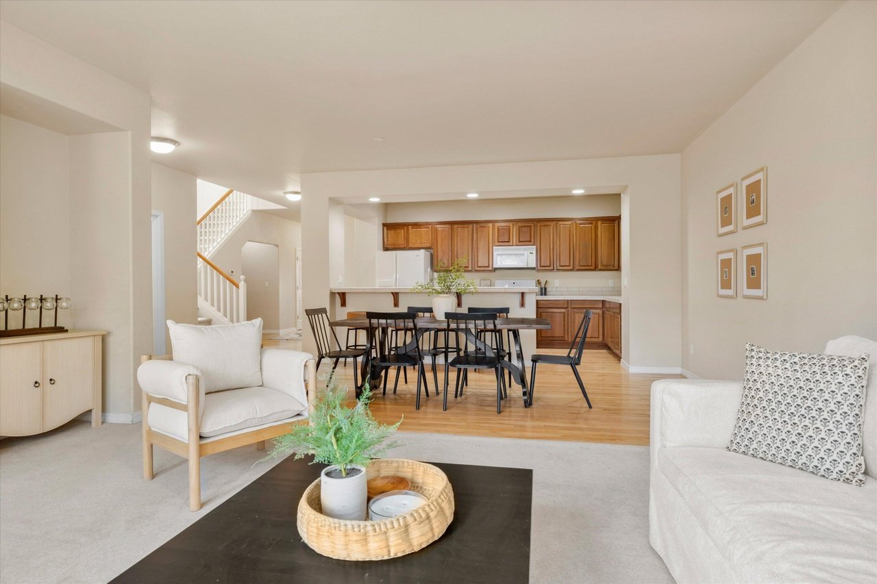 61148 Foxglove Loop