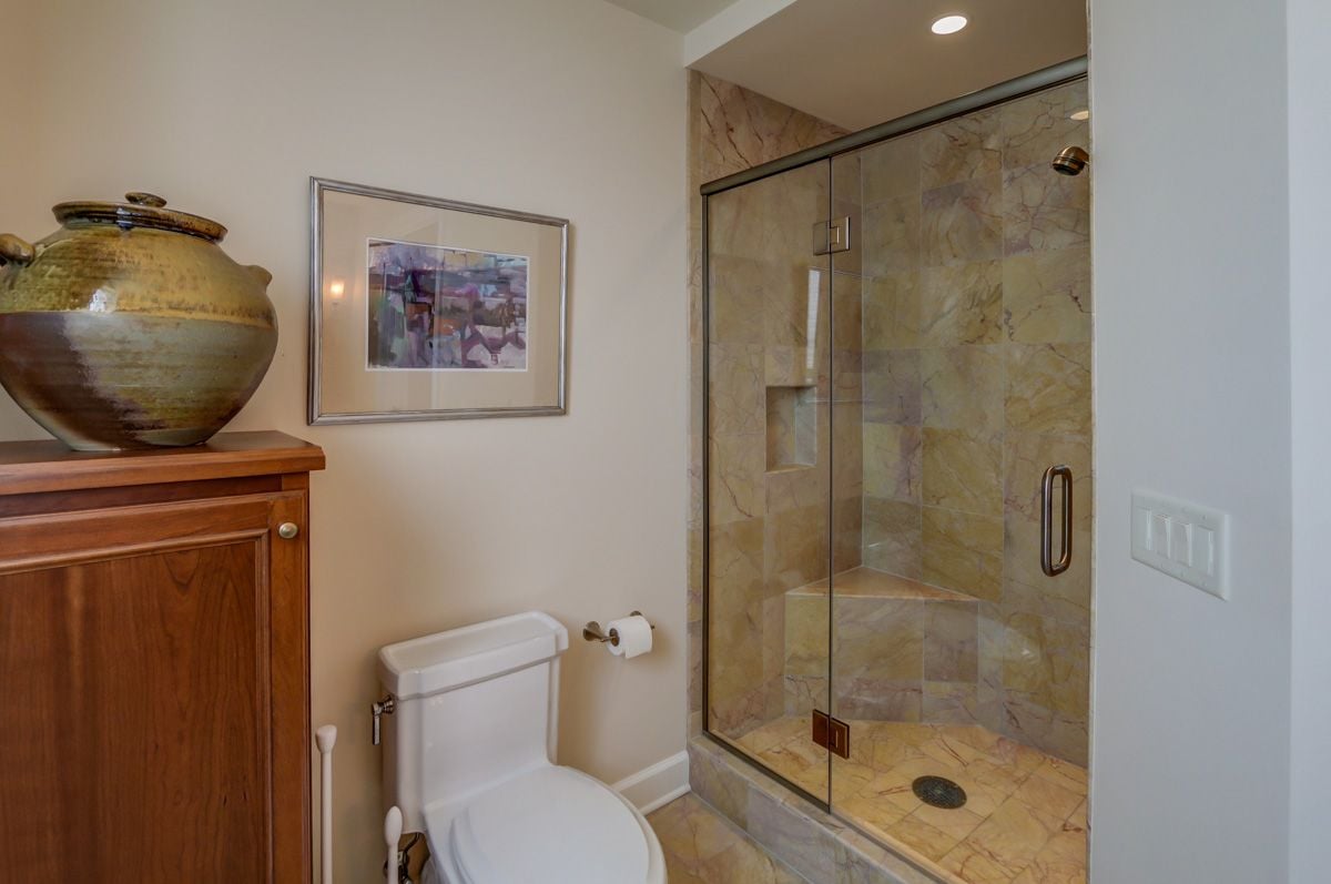 Exclusive Offering: Loraine Penthouse #1007