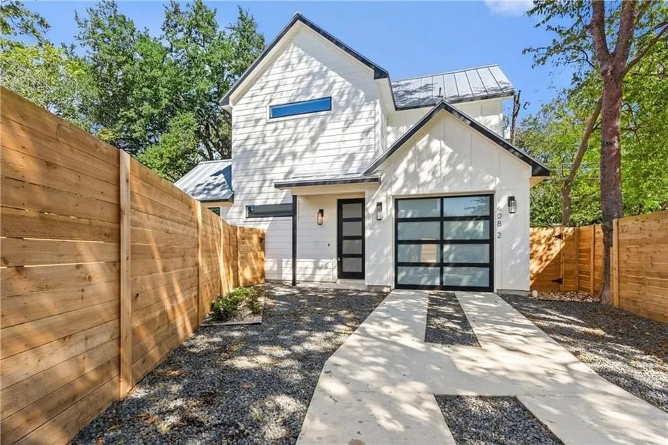 608 W Crestland Dr Unit #2