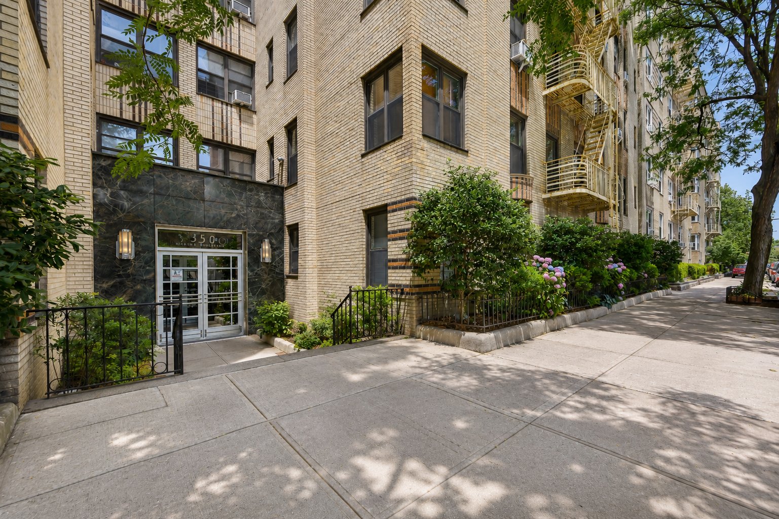 350 Cabrini Boulevard 3E