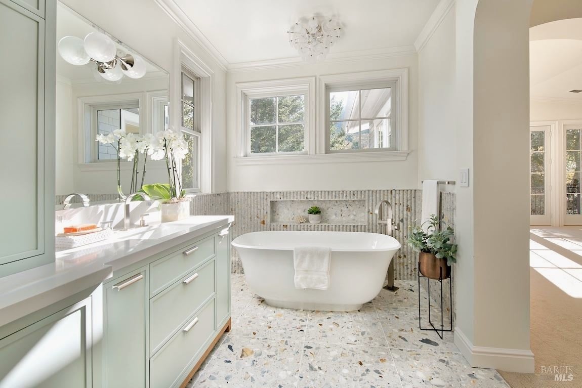 36 Evergreen Dr