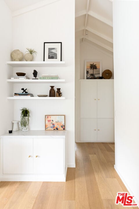 Echelon Pavilion, Grayfox St, 90265