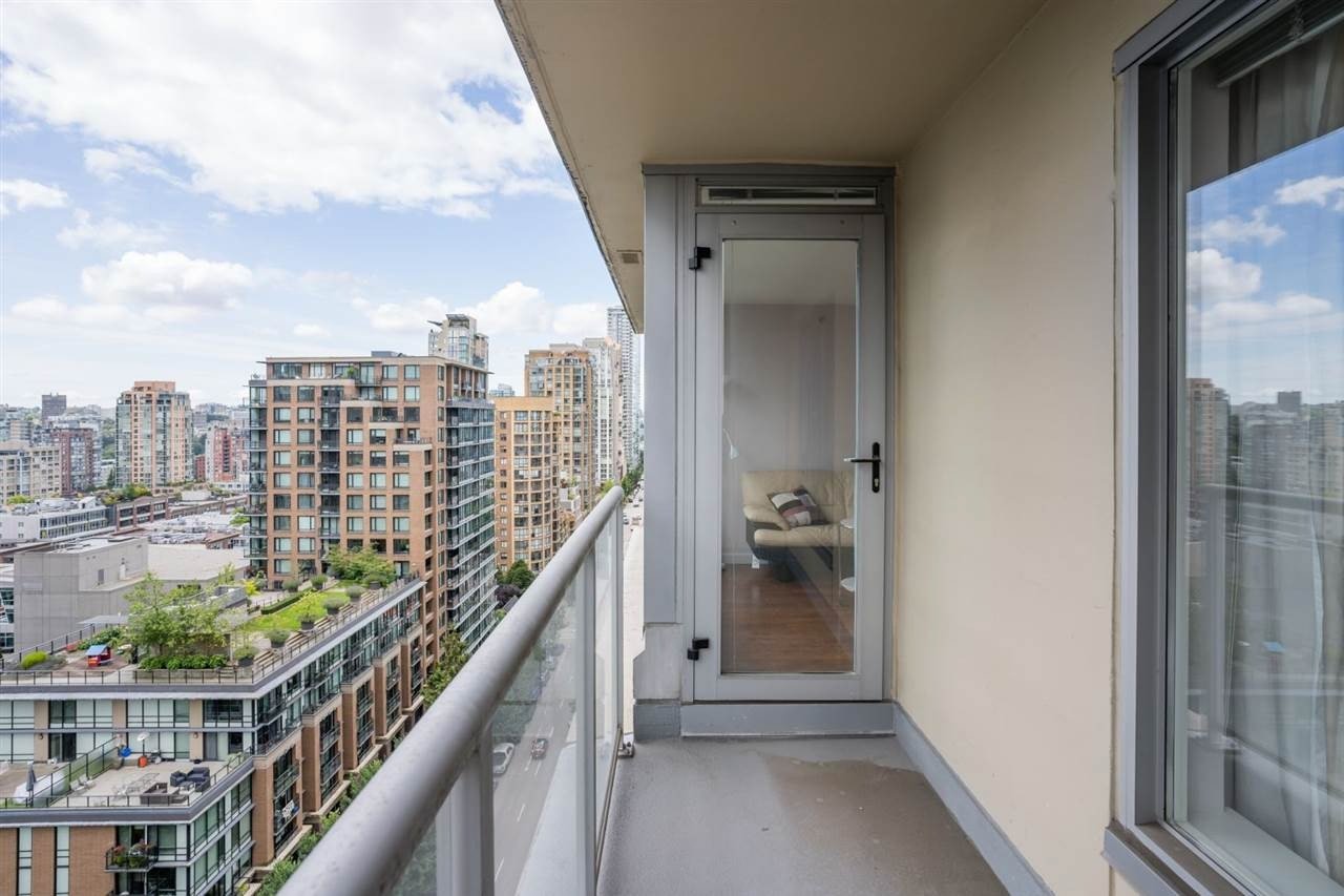 1001 Richards St, #1605