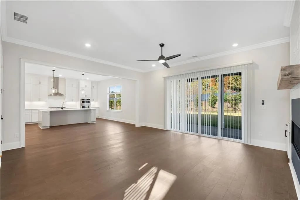 710 Garden Reserve Ln