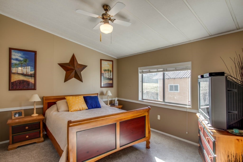 420 W Entiat Dr