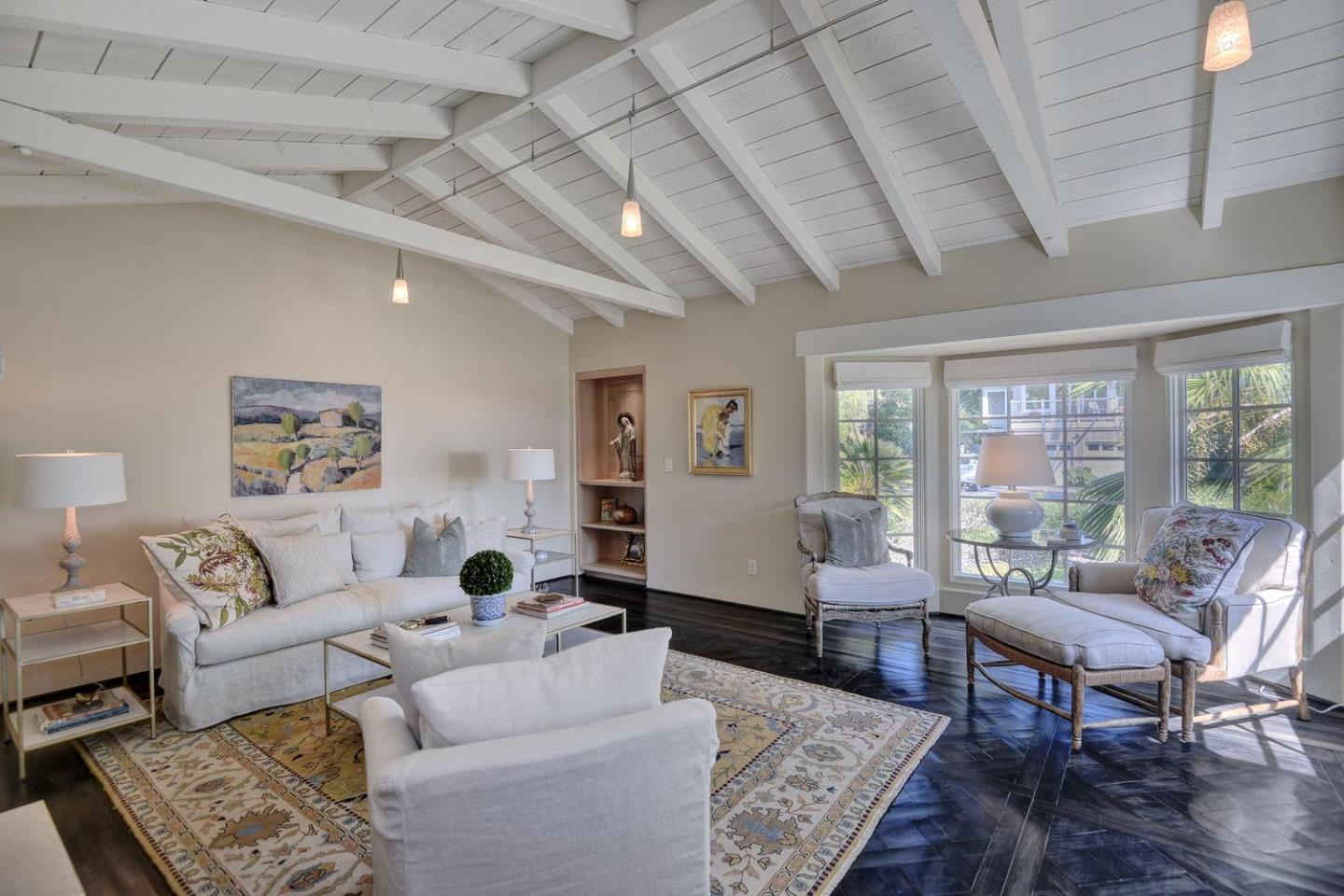 109 Elva Dr