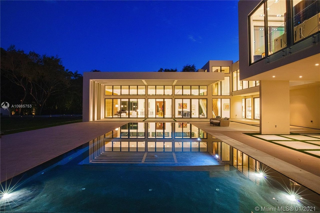 8750 Ponce De Leon Rd