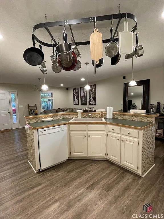 948 Pleasant Acres Farm Rd