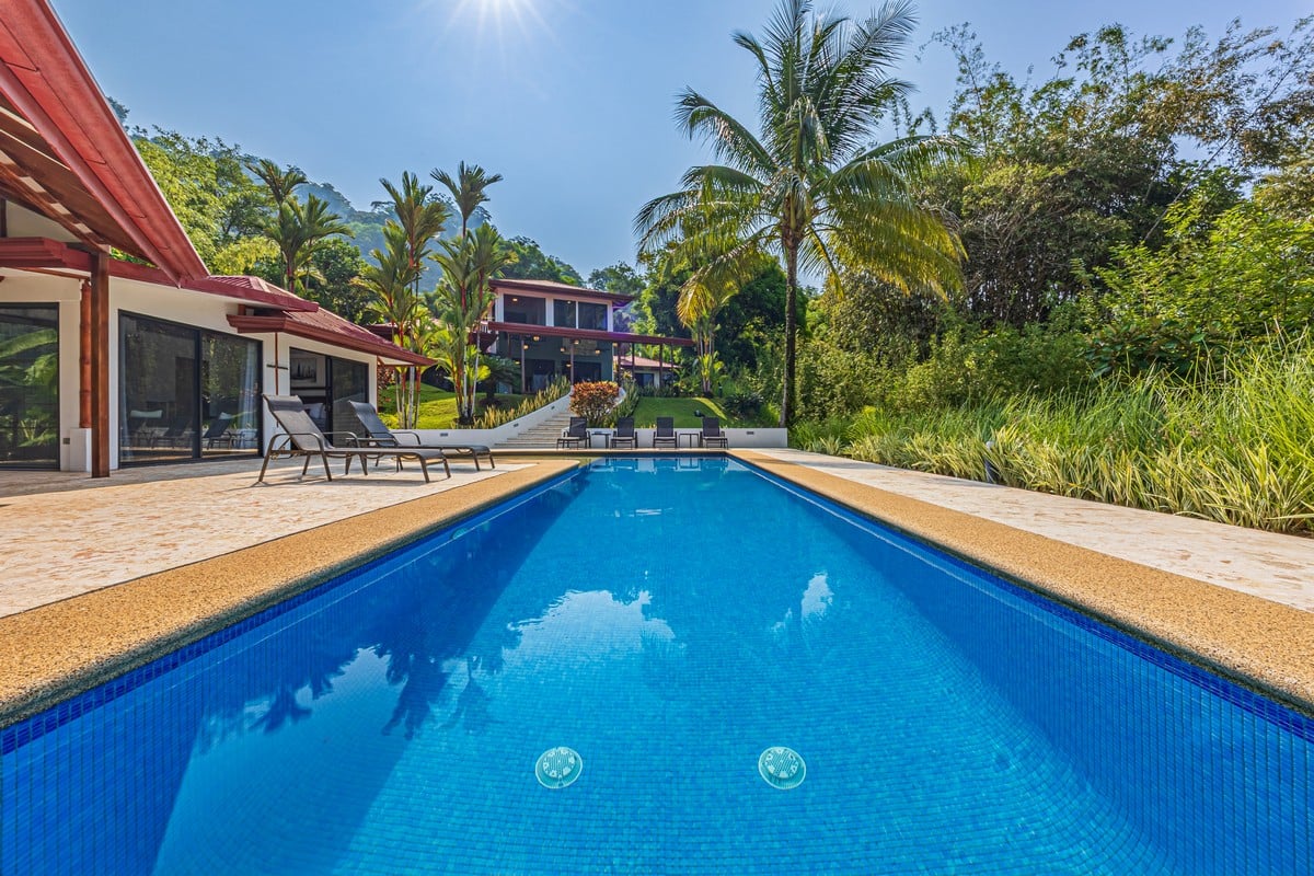 2.07 ACRES – 3 Bedroom Elegant Home With Guest Suite & Sweeping Ocean Views, Secluded & Nestled within Lush Jungle Surroundings!!!