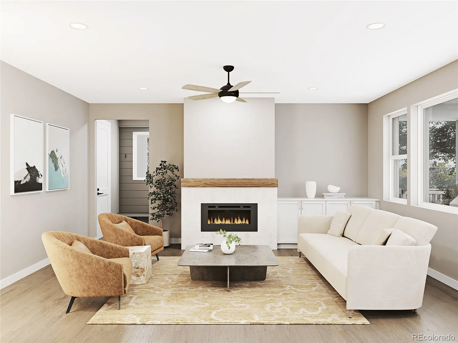 994 Arapahoe Circle