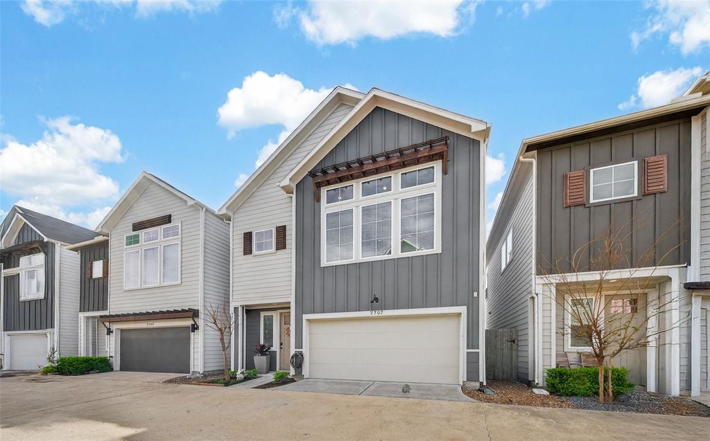 7707 Kivu Ln