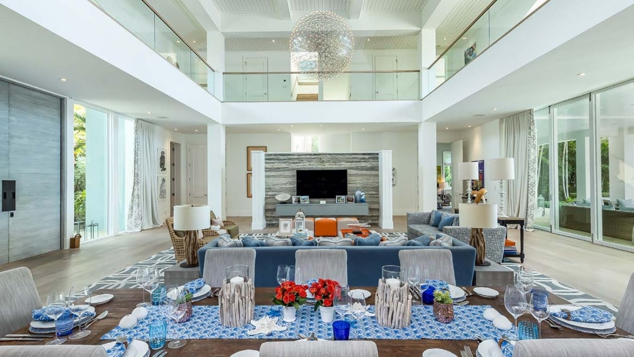 5 Oceans Beachfront Estate