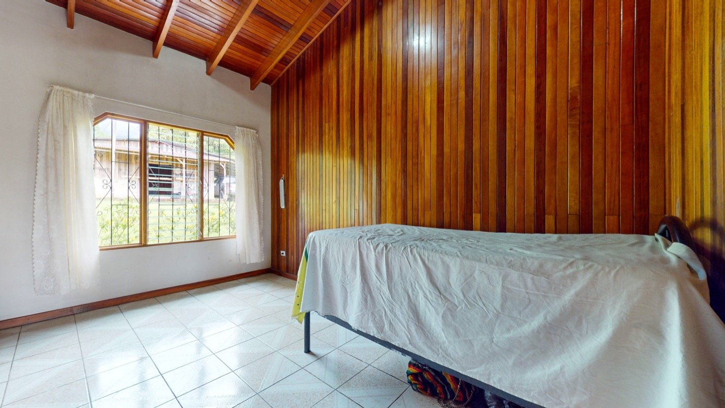 House for Sale in Ojochal, Costa Rica – Traditional Charm on 2.75 Acres