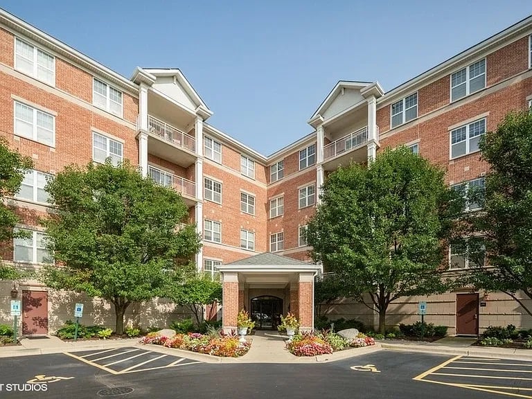 101 Pointe DR 408
