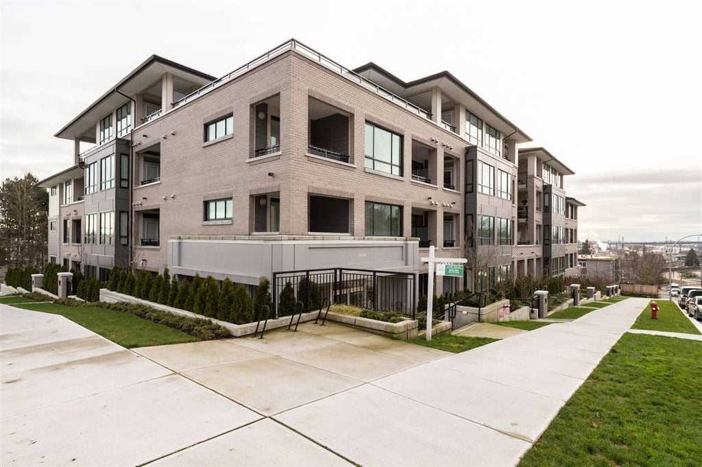 1306 5th Ave, #208