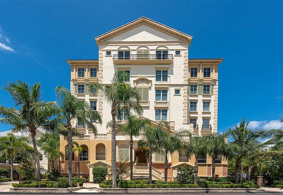 19640 Gulf Blvd  #602