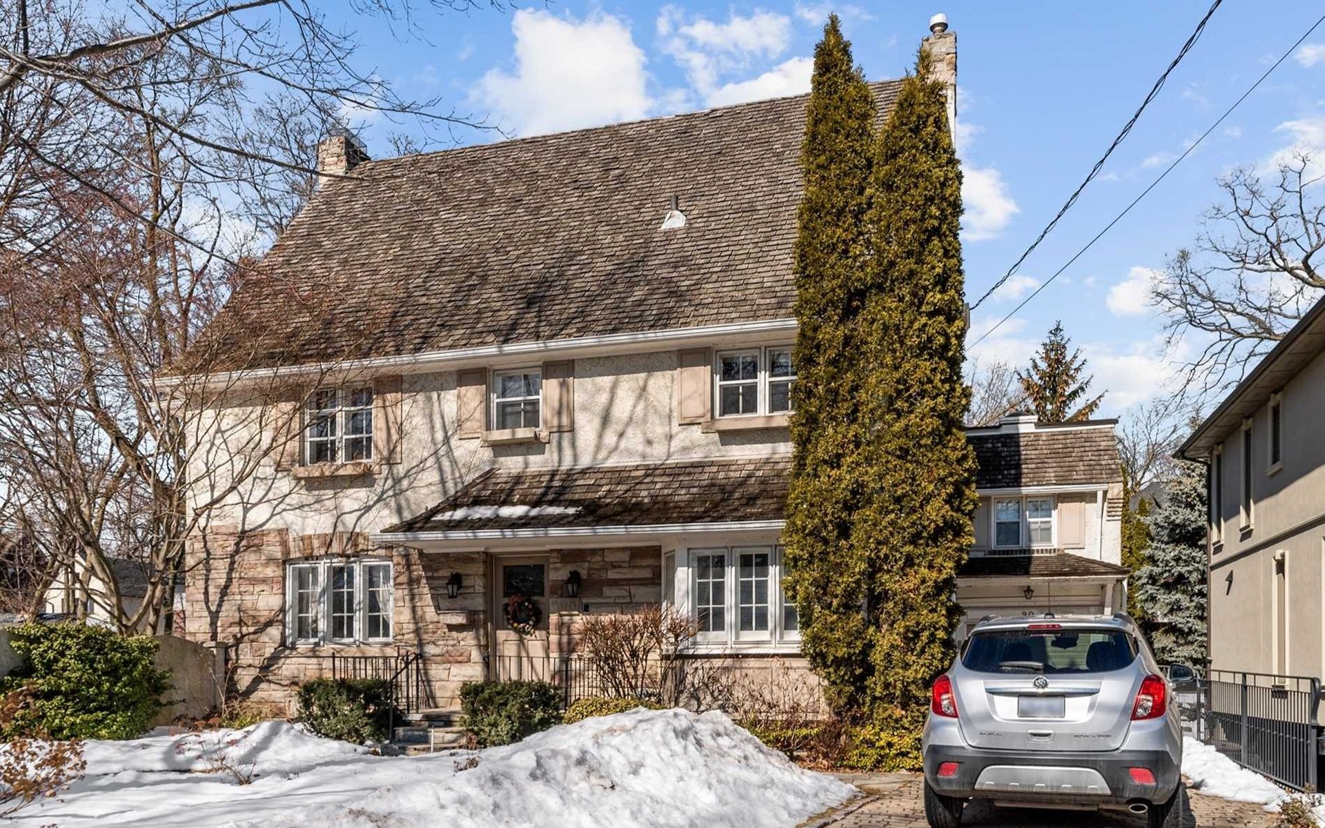 90 Garfield Ave