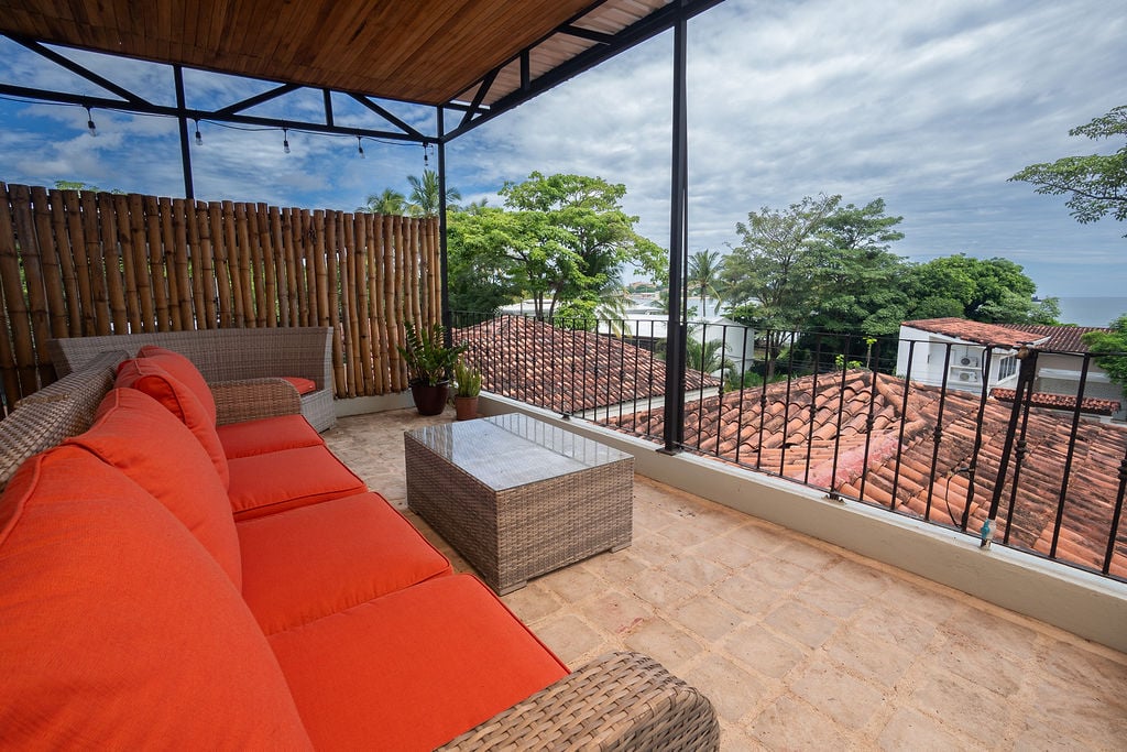 Casa Reye | Stunning 3-Bedroom Beach Home with Rooftop Ocean Views and Private Pool in Surfside, Playa Potrero