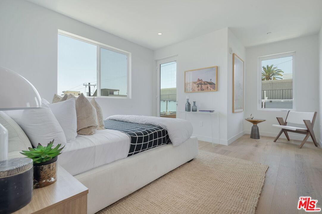 1367 N Alta Vista BLVD Unit: 304
