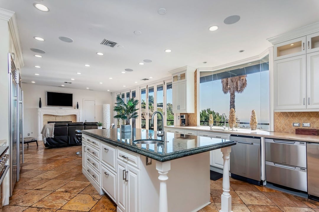 Mulholland Drive, 90068