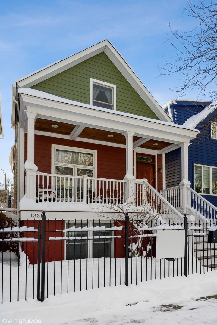 1331 W Nelson ST