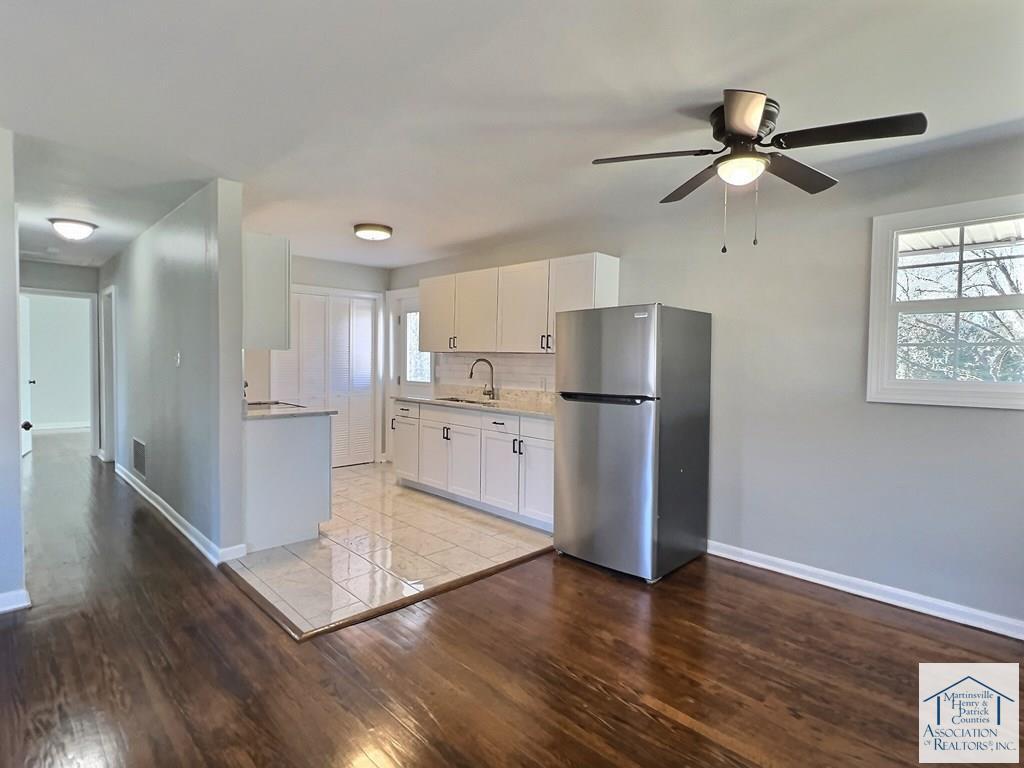 295 Rosewood Ave, Martinsville