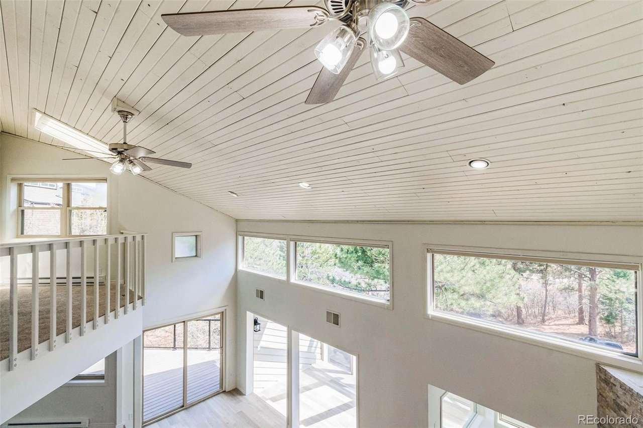 6225 Apache Dr