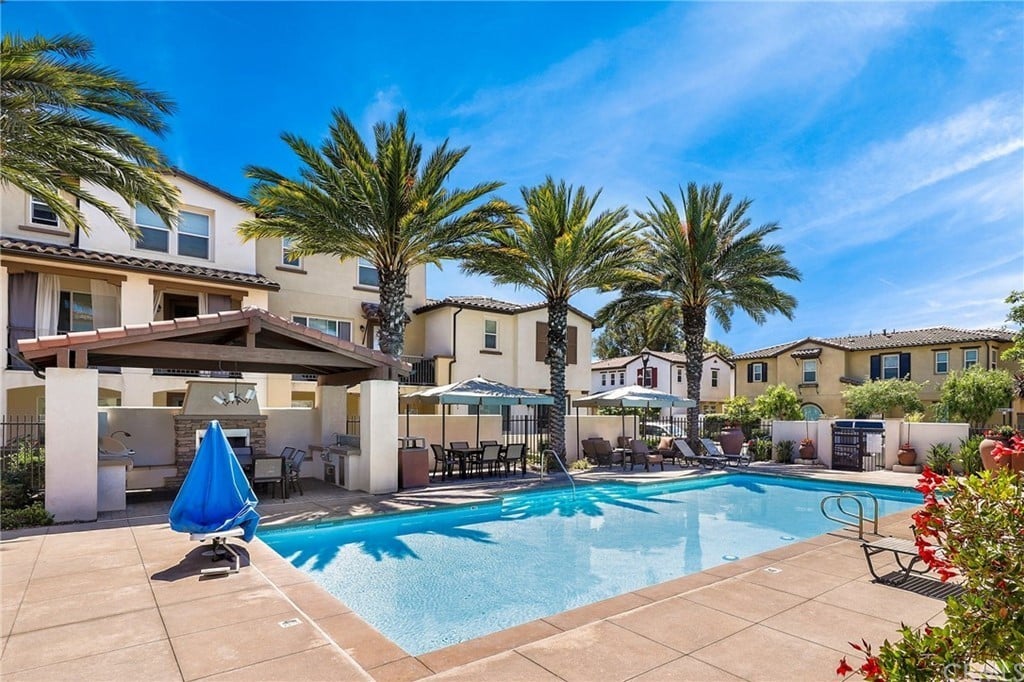 10071 Solana Dr