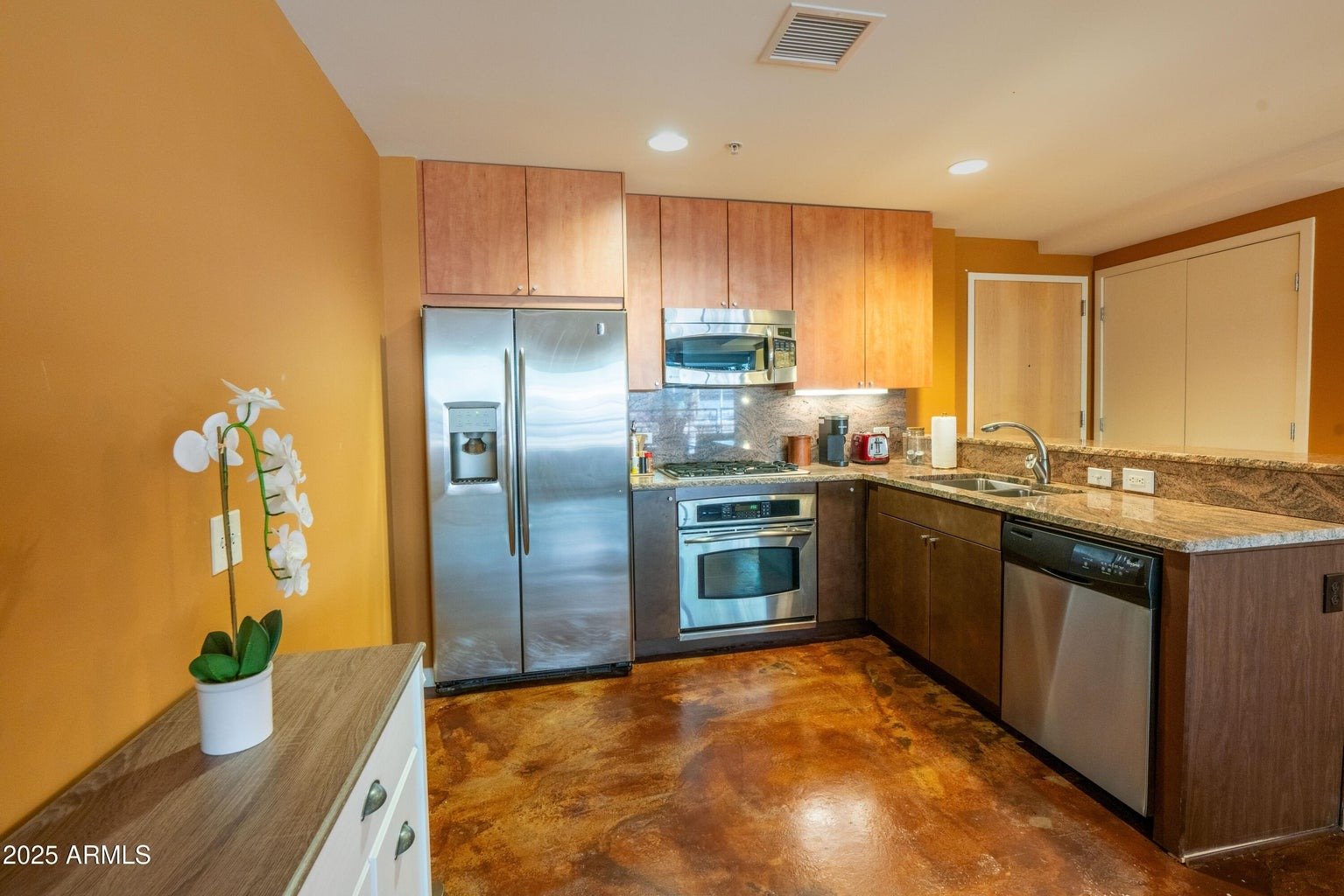 7137 E Rancho Vista Dr, #3003