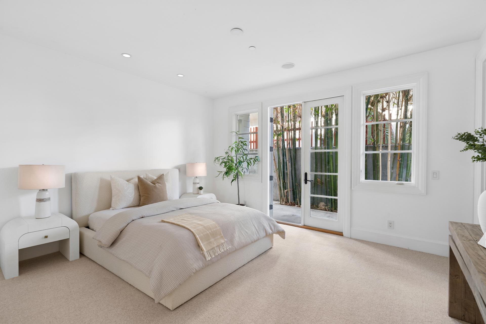 231 Tustin