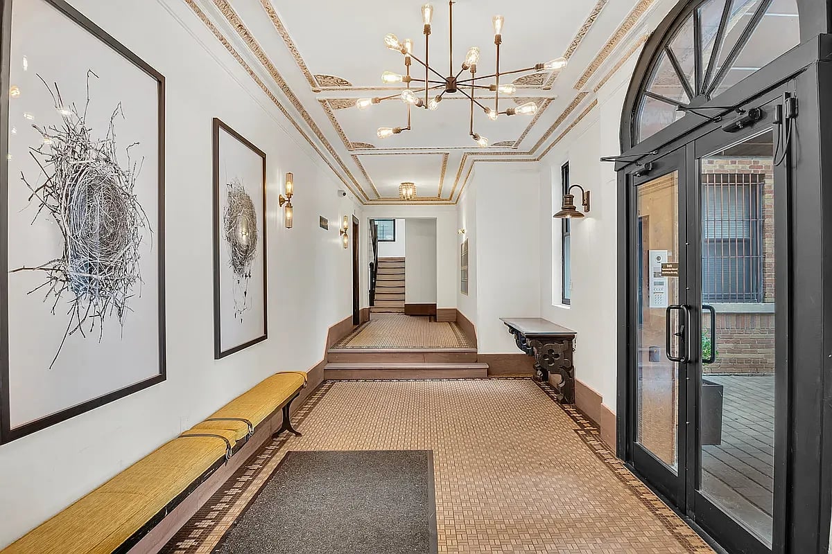 24-65 38th Street Unit: C9