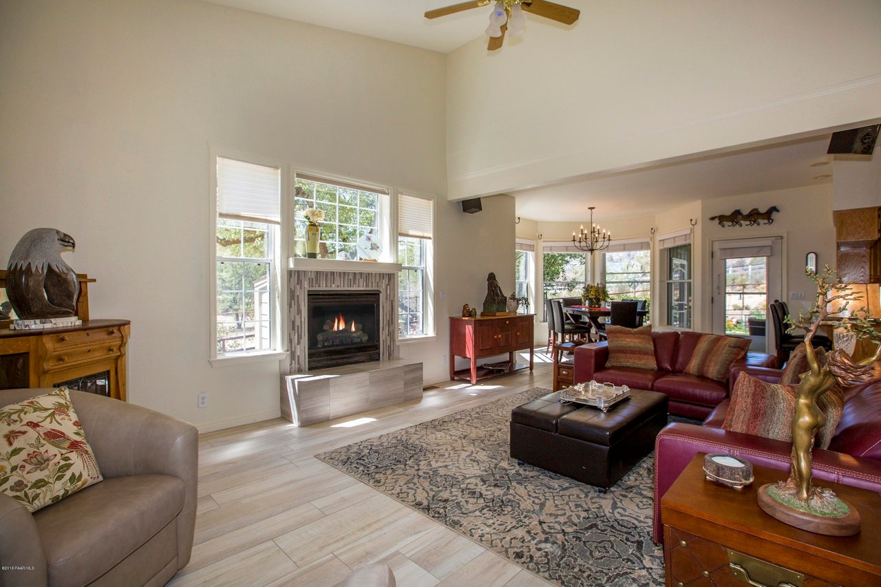 8735 N Oak Forest Rd