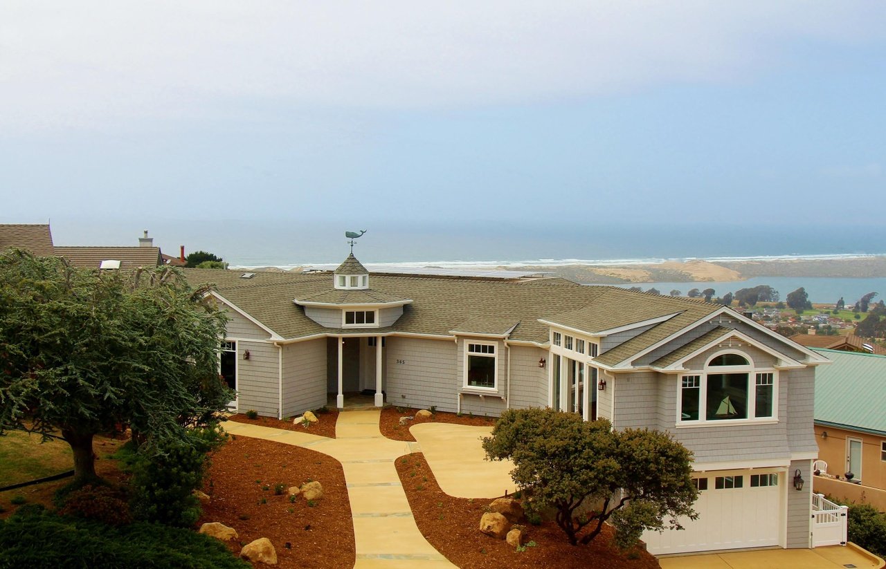 365 Travis Dr
