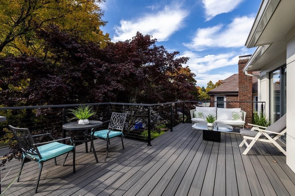 123 Auburn St #2