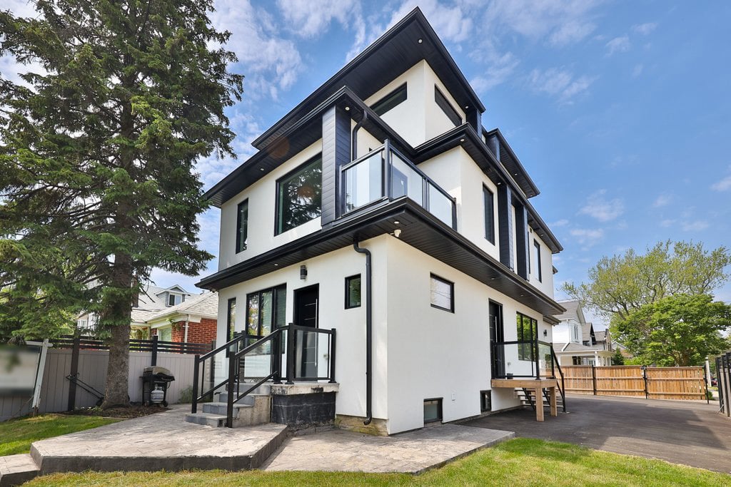 172 Royal York Rd