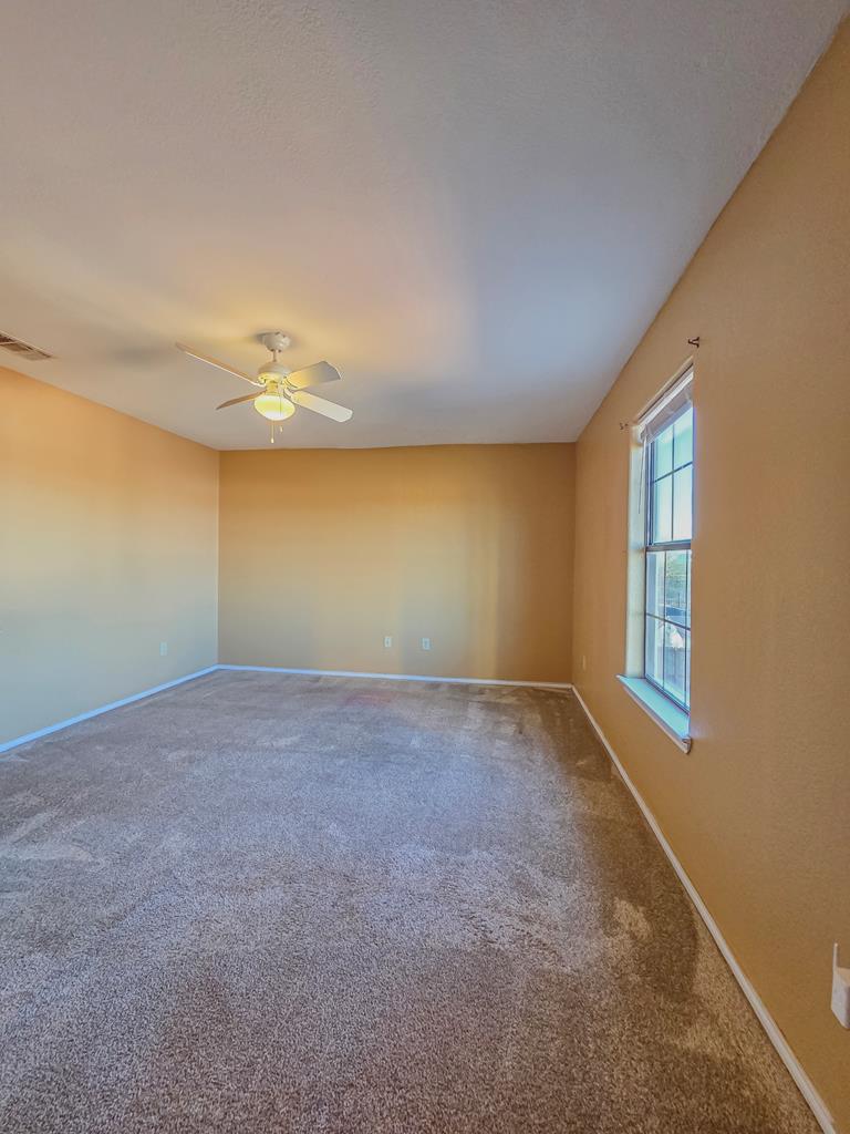 2101 Pershing Cir
