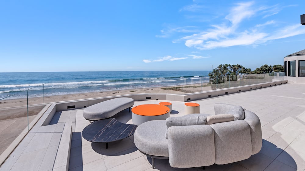 31100 Broad Beach Rd