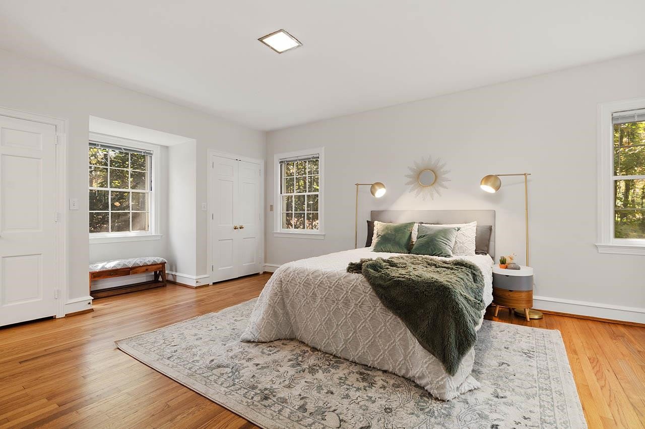 803 Greenwood Rd