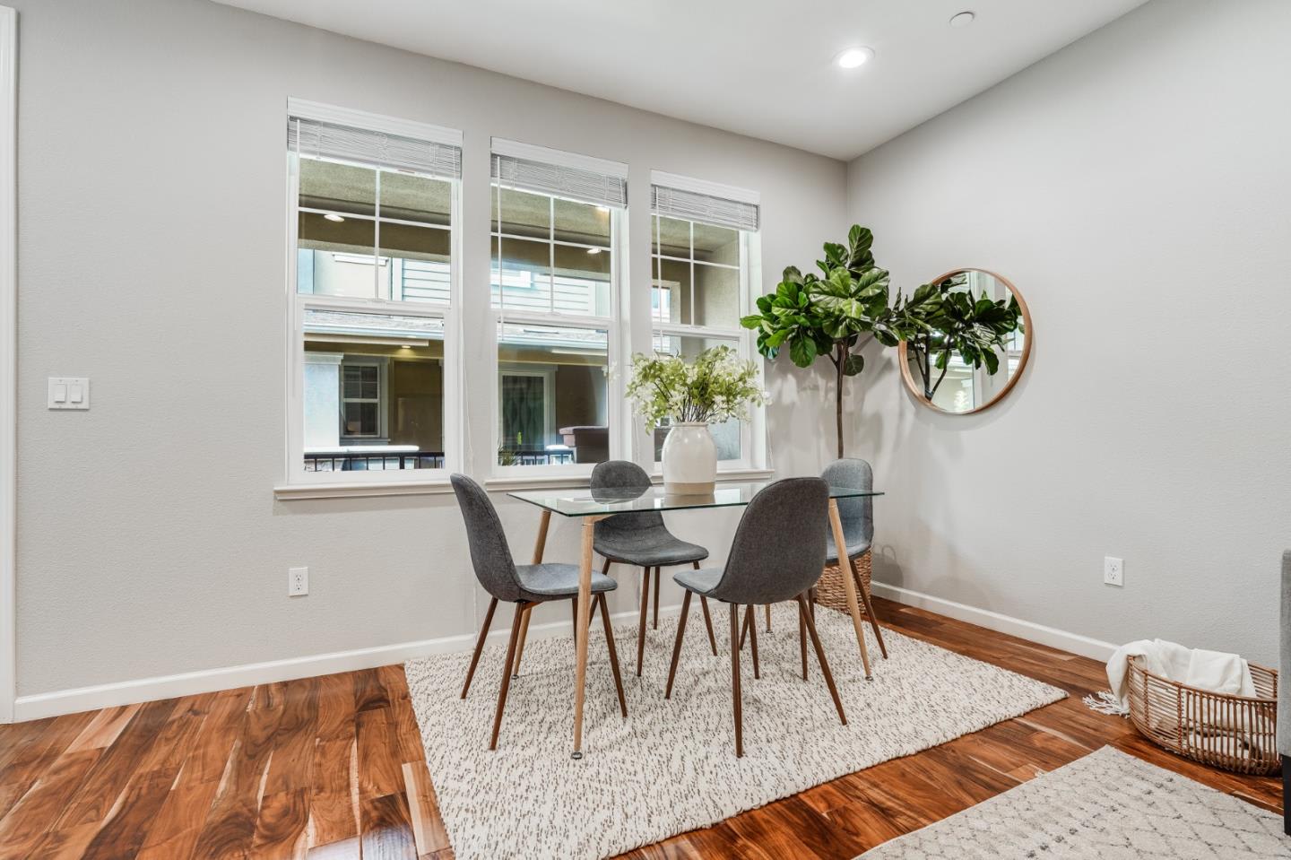 1655 Latitude Dr, #3
