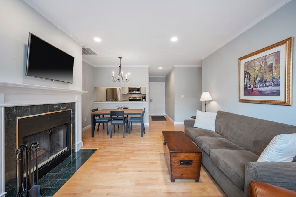 75 Clarendon St - Unit: 306