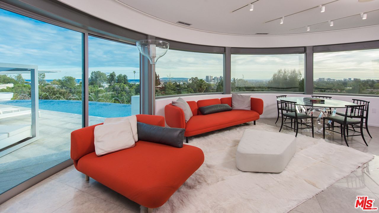 Estate Opulent
