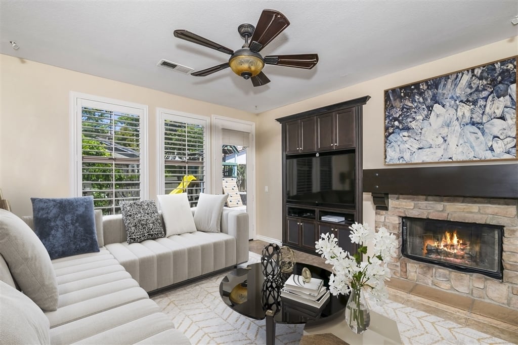15740 Paseo Del Sur