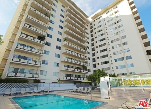 1155 North La Cienega Boulevard, Unit 808
