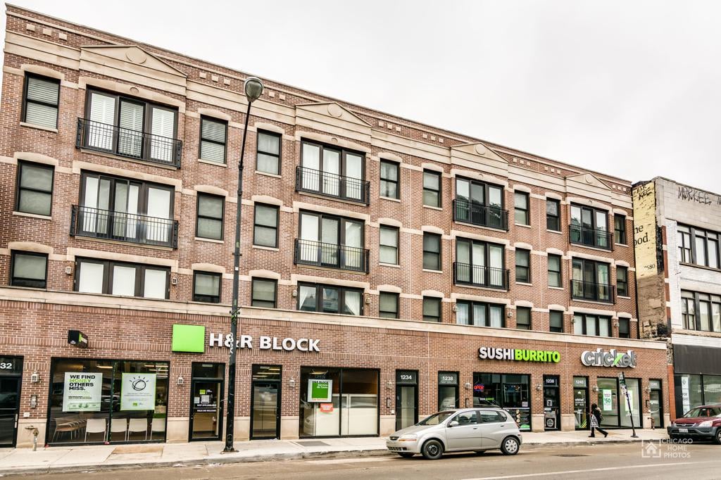 1238 N Milwaukee Avenue #3