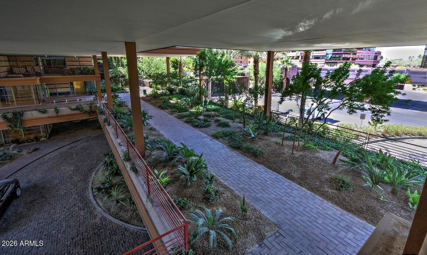 7167 E Rancho Vista Dr, #6004