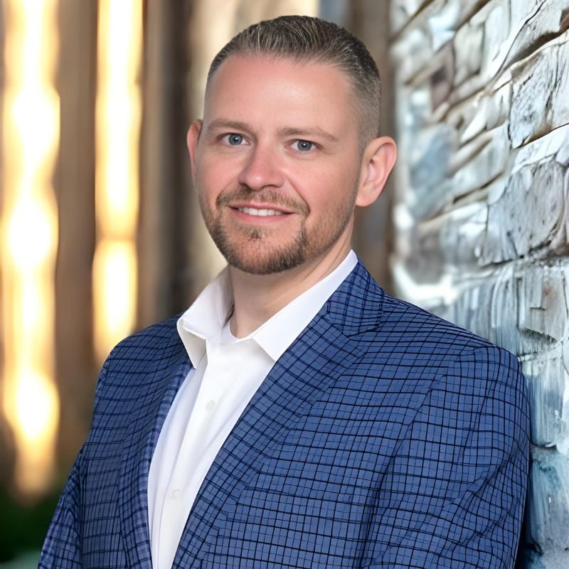 Thomas Aukland Maumee, OH Real Estate Agent Headshot