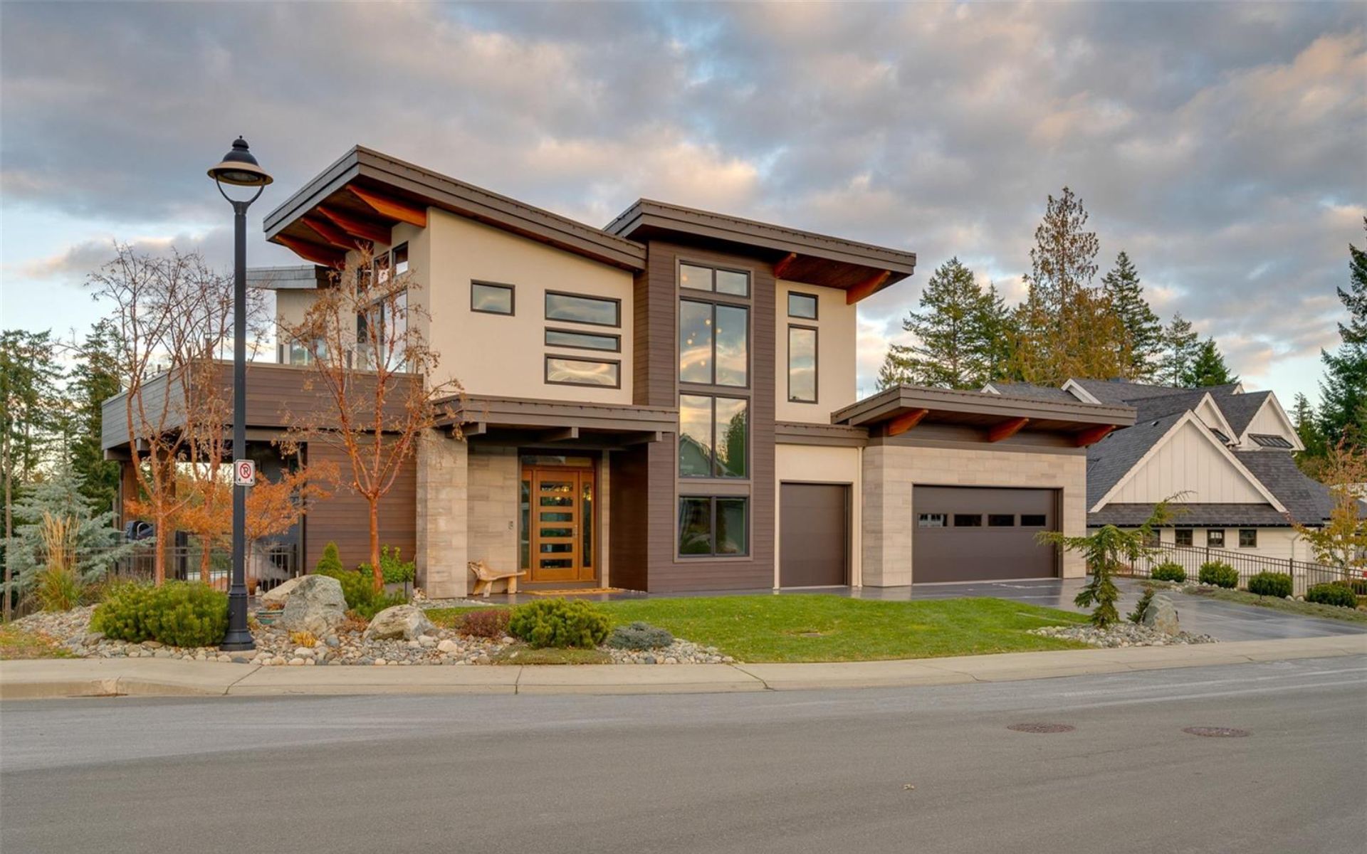 2022 Pebble Dr