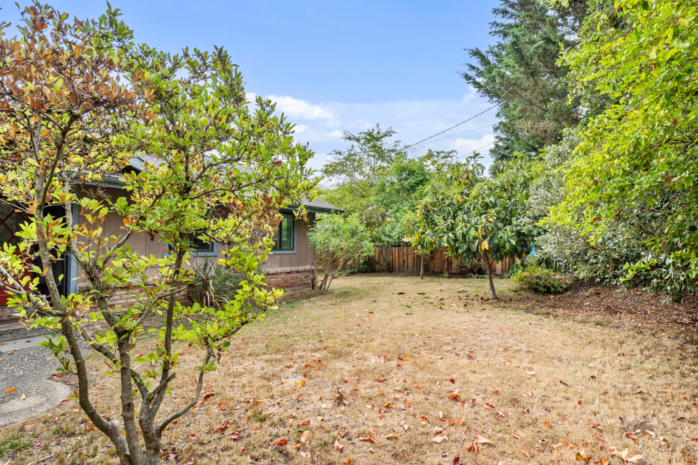 5152 Mcfarlane Rd