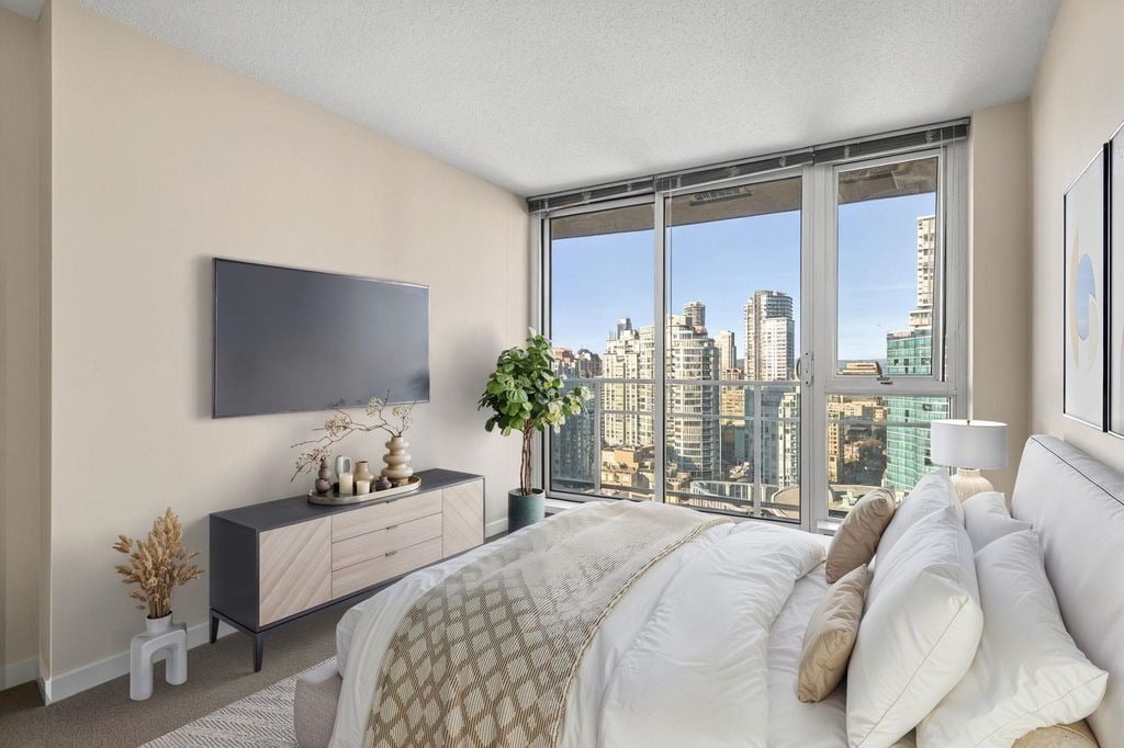233 Robson St, #3210
