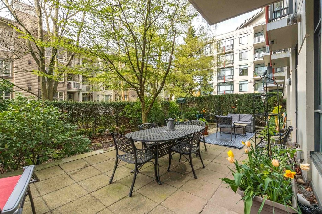 4685 Valley Dr, #106